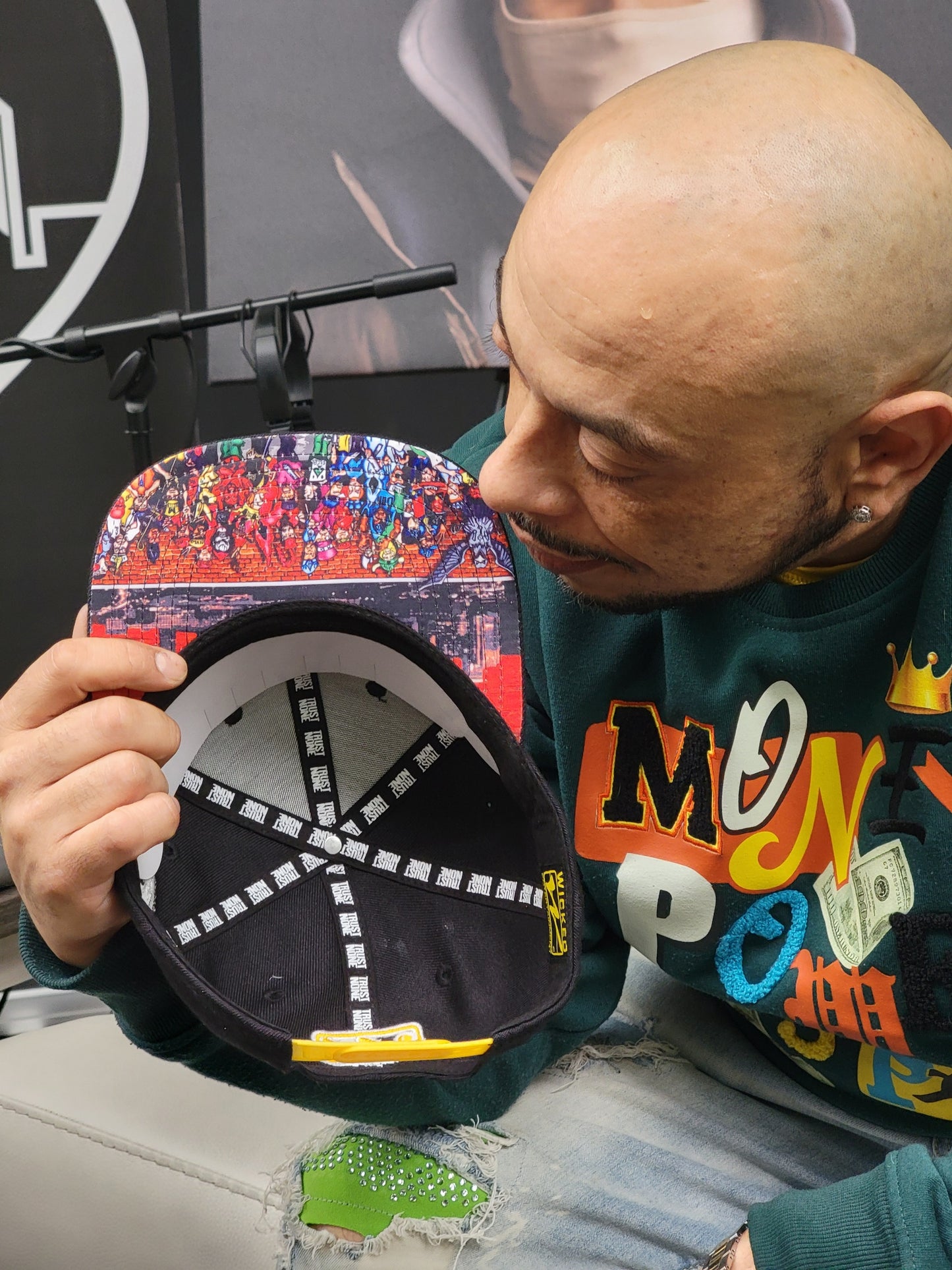 Trust None - Snapback Hat - Black/Gold